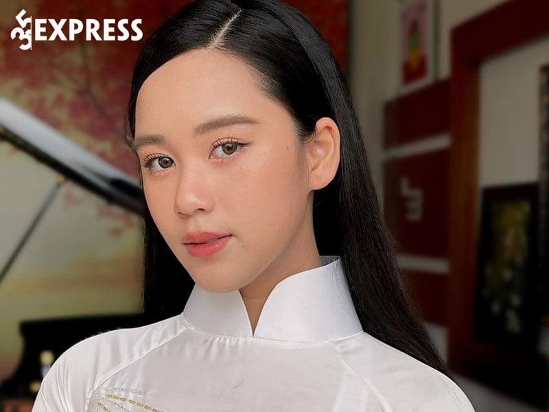 Bella Vũ Huyền Diệu thể hiện tài năng âm nhạc