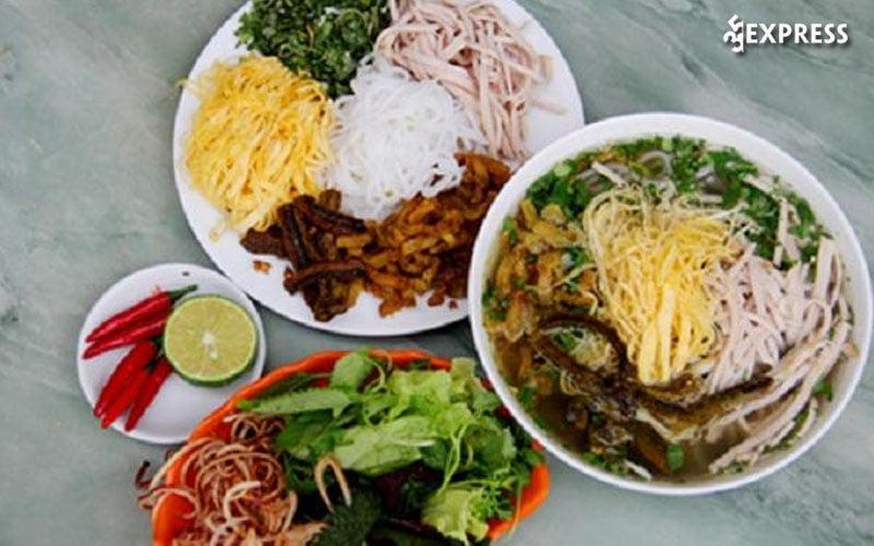 Bún thang lươn Hưng Yên thơm ngon đậm đà