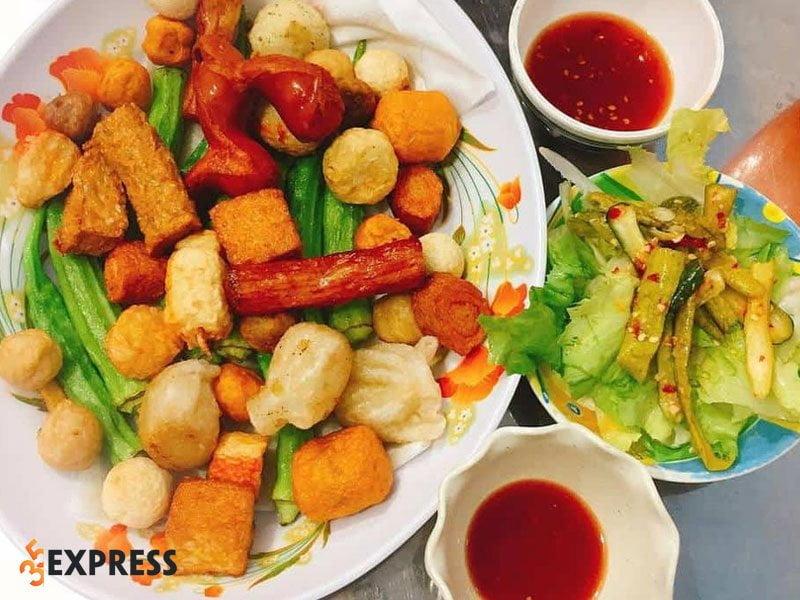 Cá viên chiên Lê Thánh Tôn - Món ăn vặt bình dân