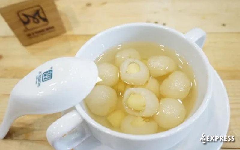 Chè sen long nhãn Hưng Yên - món ăn giải nhiệt