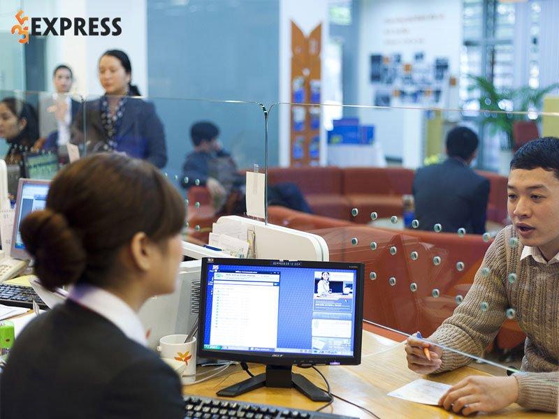 Đổi ngoại tệ tại ngân hàng đảm bảo an toàn
