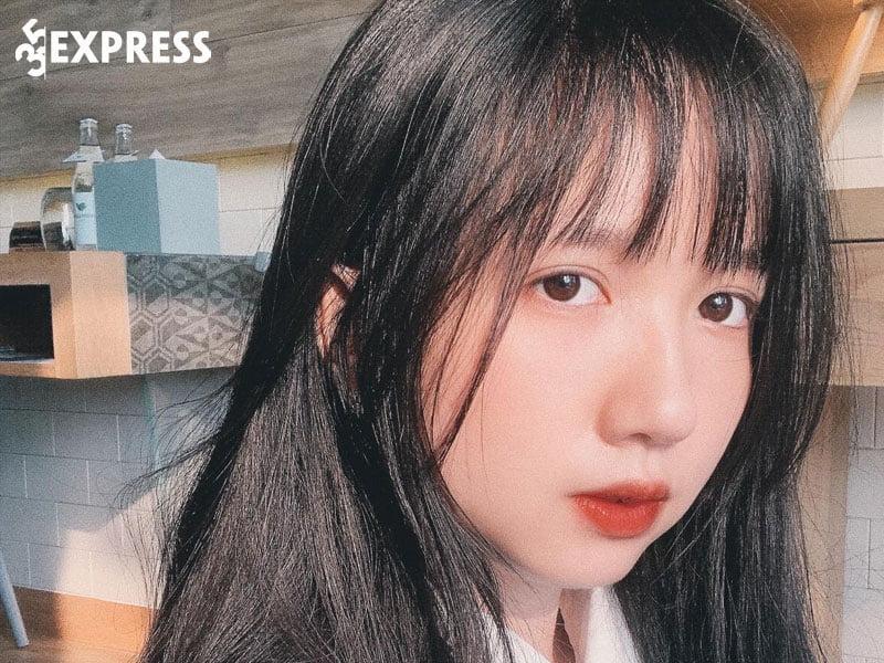 Hà Thảo Linh tham gia sự kiện