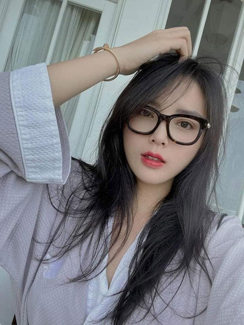 Hoa hậu Kỳ Duyên khoe vẻ đẹp tự nhiên trong kỳ nghỉ dưỡng tại Phú Quốc