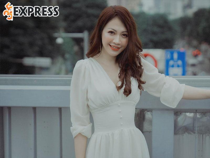 Hot girl Ngân Lee trong vai trò người mẫu ảnh
