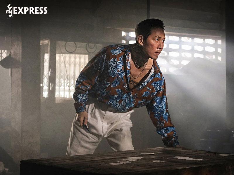 Lee Jung Jae trong City of the Rising Sun