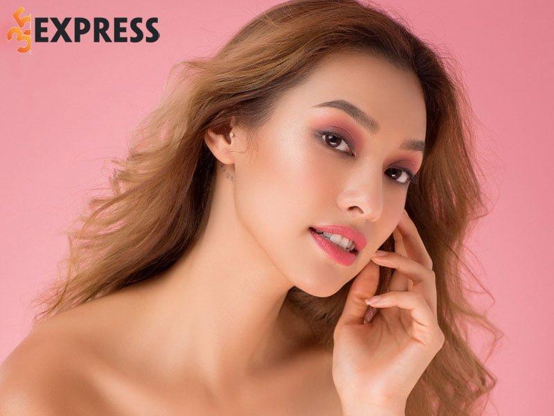 Lilly Nguyễn trong một buổi chụp hình