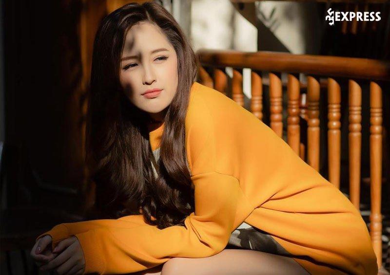Mai Phương Thúy thời trẻ