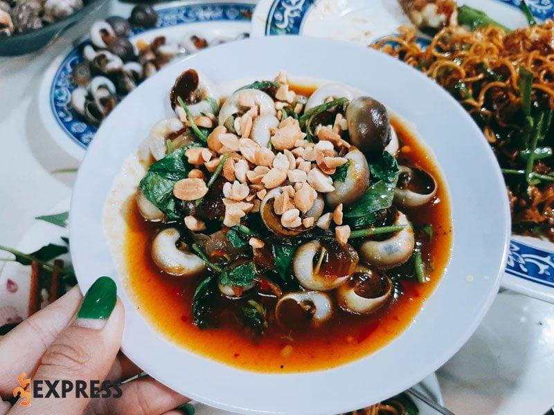 Ốc đồng giá 20k -  Đa dạng món ốc hấp dẫn
