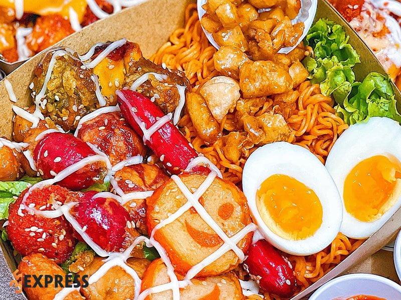 Tiệm ăn vặt Mùa Hè -  Không gian mới lạ, món ăn đa dạng