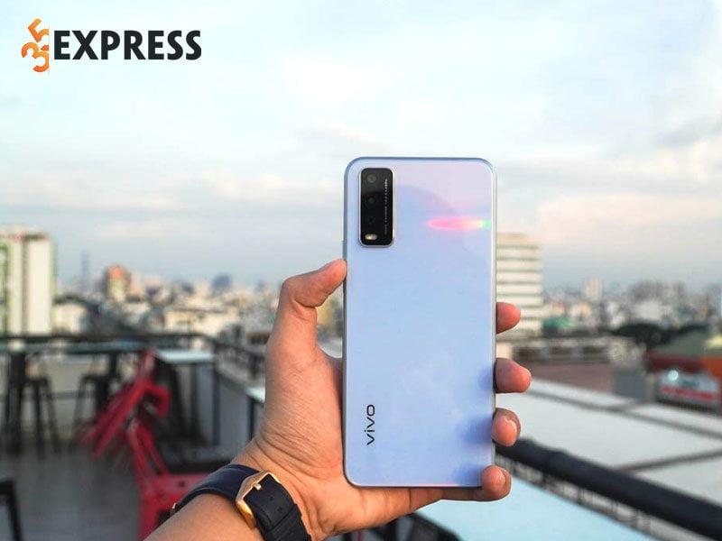 Vivo Y12S, điện thoại Vivo mặt lưng cầu vồng đẹp mắt